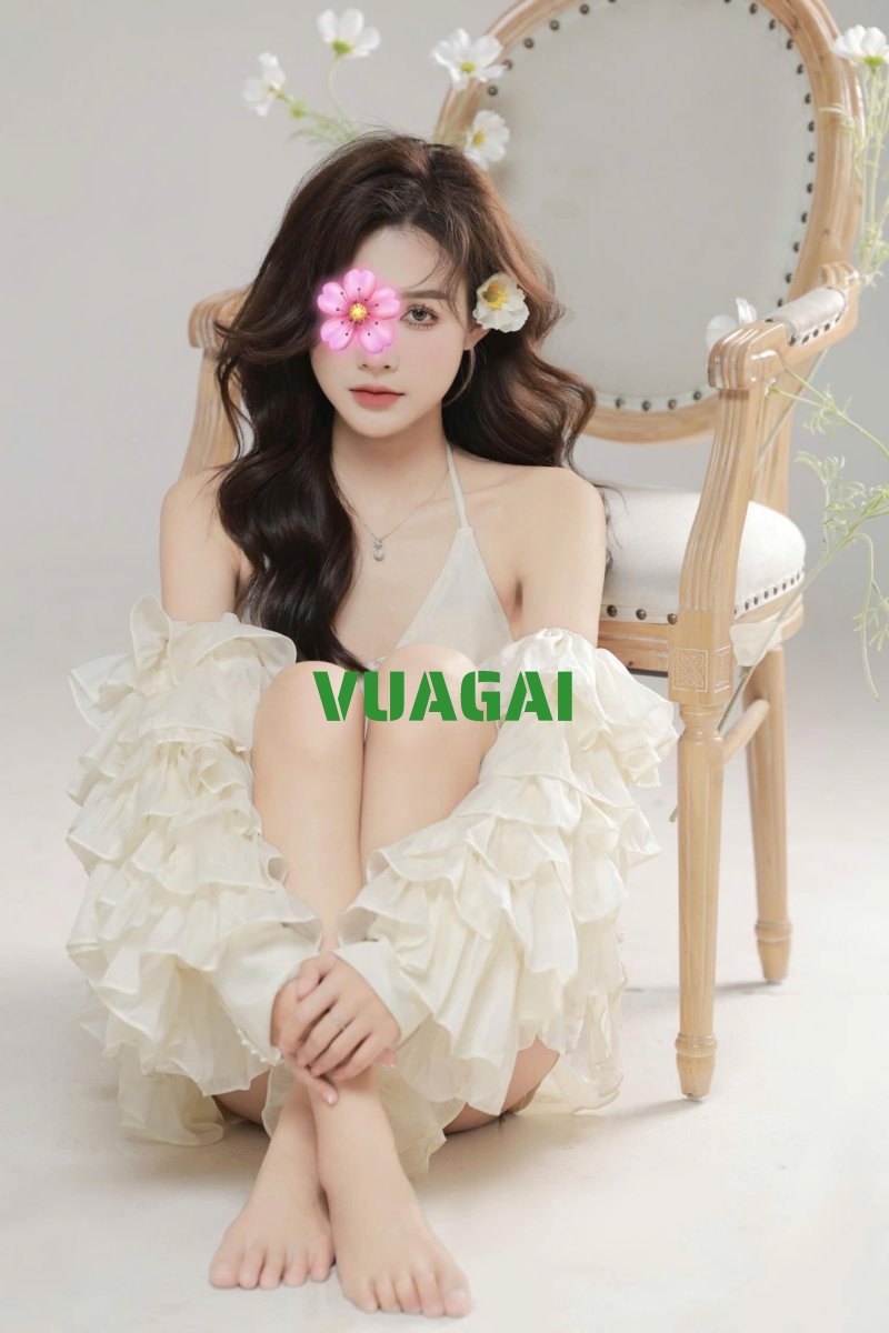 Nancy 19 tuổi Hoa khôi sinh viên 4tr/1shot