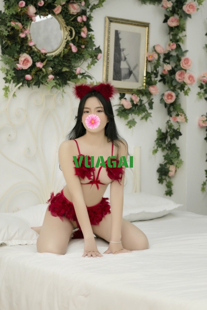 Bé Yến 2k5 Em Nàng Khuôn Mặt Xinh, Ba Vòng Siêu Phẩm Để Mọi Con Chim Tận Hưởng.