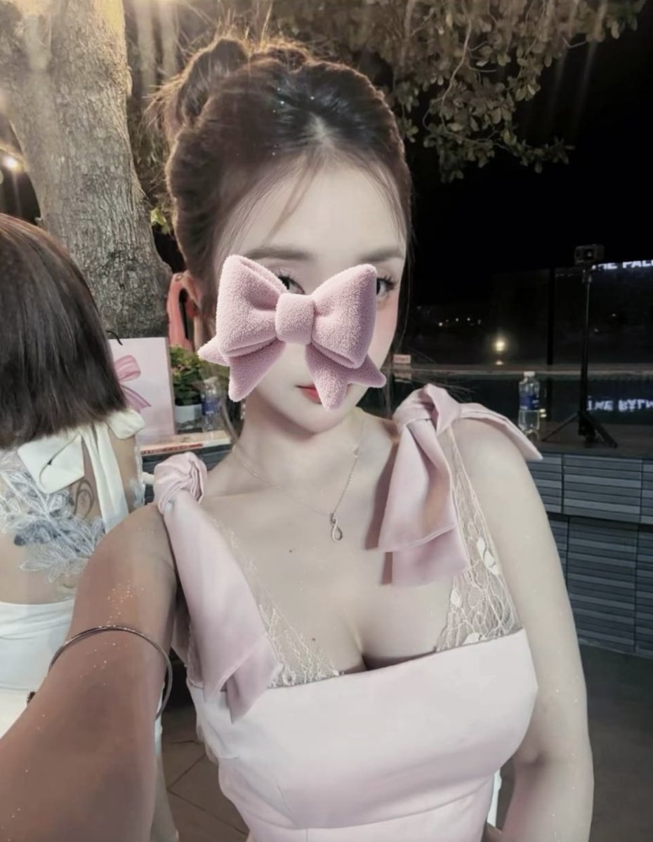 SIÊU PHẨM Mia - Thiên Thần 2K4 Mới Lớn, Tiểu Muội Douyin Hồng Hào