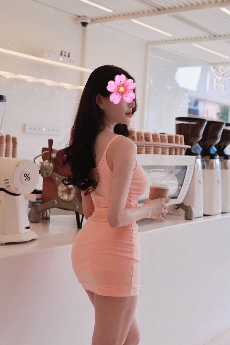 Uyển Ân - Em gái làm ngành thẩm mỹ