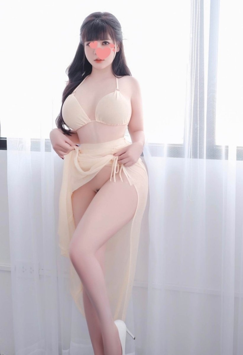 THU THỦY, DA TRẮNG, DÁNG CAO, NHIỆT TÌNH VUI VẺ, BAO FULL DỊCH VỤ CHO ANH EM, TẮM CHUNG, HÔM MÔI CÓ