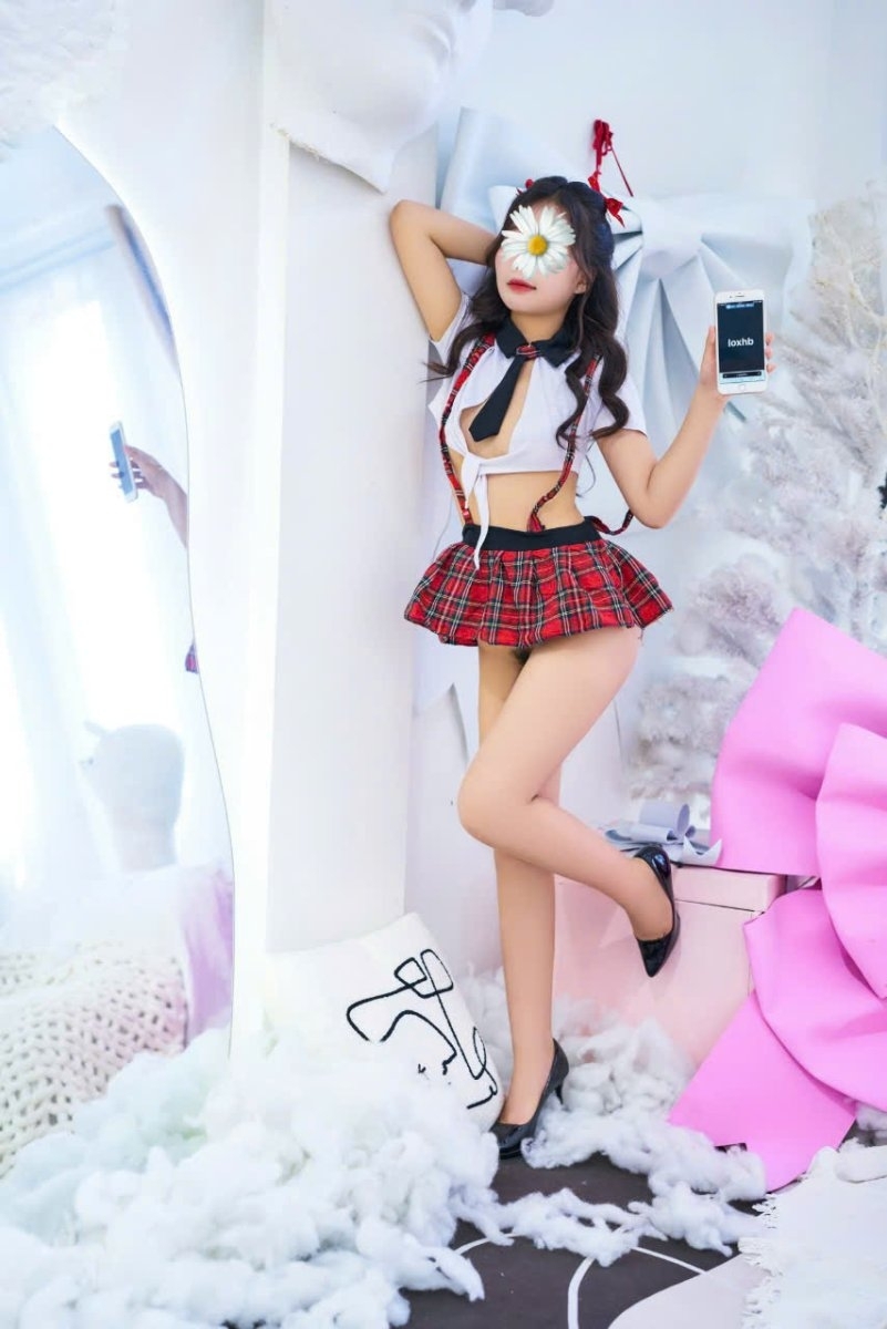 Em gái mới lớn Bảo Hân xin chào sân các anh em lành chơi. Cô nàng với kĩ năng làm tình siêu đỉnh